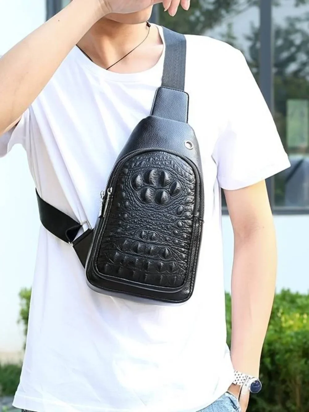 Crocodile Pattern Sling Bag Unisex Travel Backpack Adjustable Straps